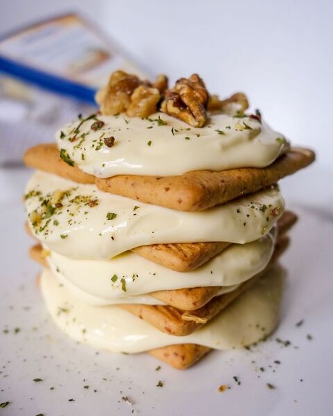 pyramid of crackers and alouette crème de brie