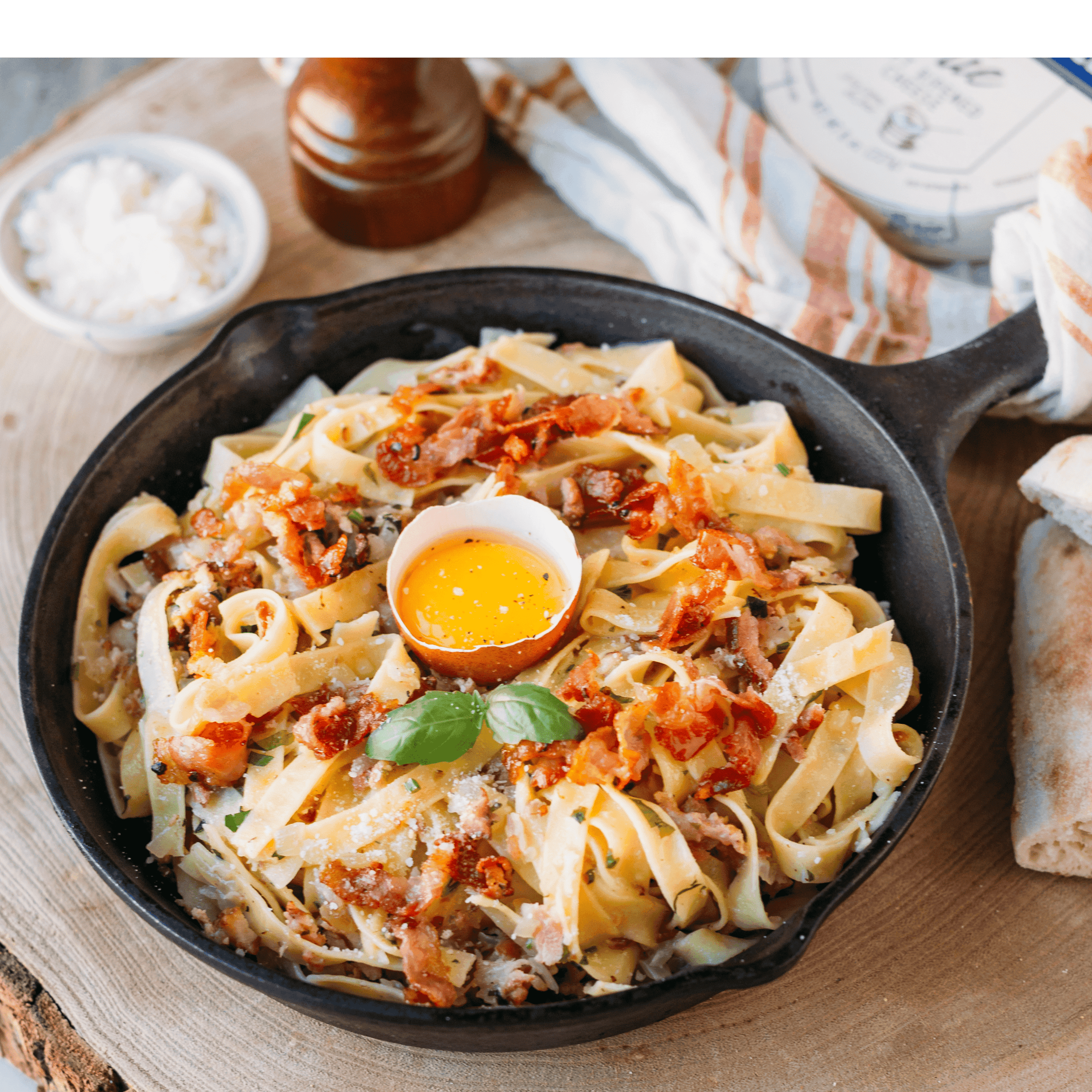 Linguine carbonara with Alouette garlic & herbs