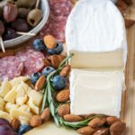 Discover the Keto Friendly Cheese Board with Supreme Brie include in it !